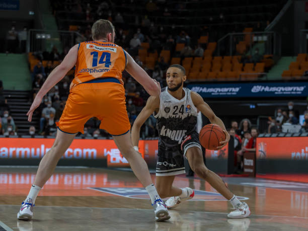 见与关怀 见与关怀